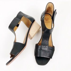 Coclico Ollie Size 39 Black Leather Sandals
